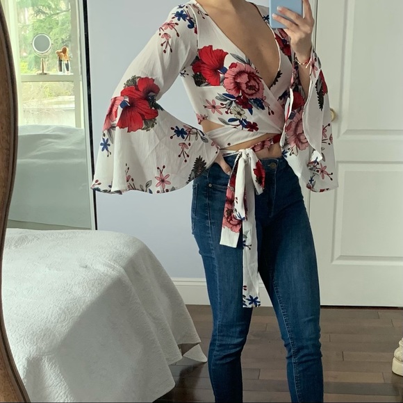 Floral Bell Cap Wrap Around Top - Picture 1 of 12